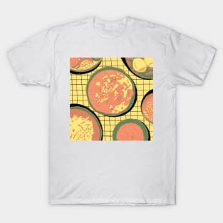 dinner time T-Shirt